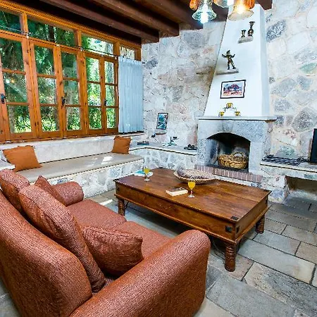 Z & X Holiday Villas Szálloda 4*