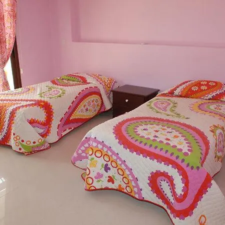 Szálloda Z & X Holiday Villas