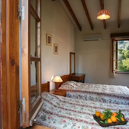 Z & X Holiday Villas Hotel